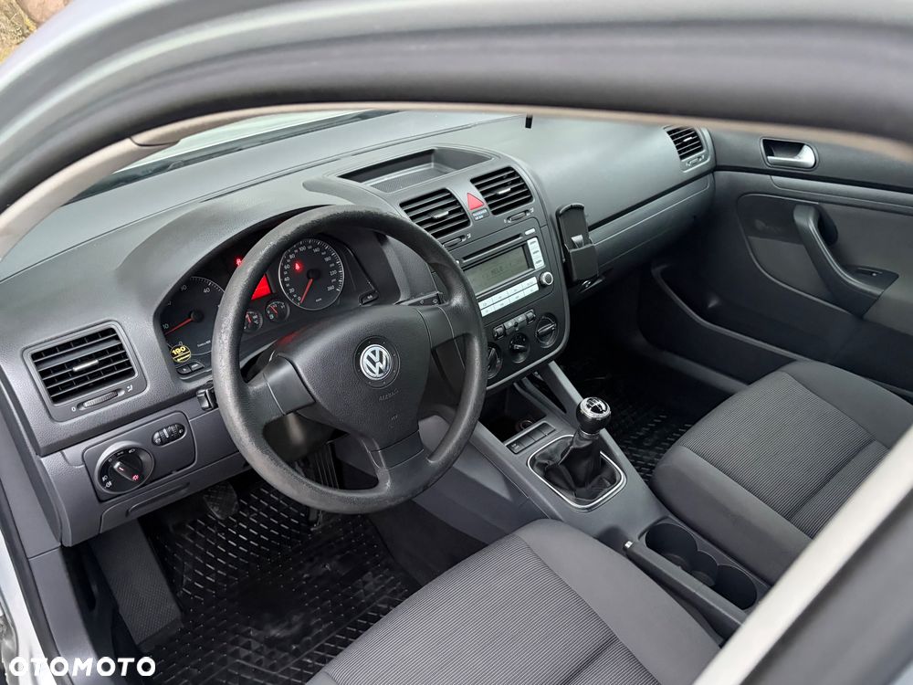Volkswagen Golf 1.9 TDI DPF Trendline - 9