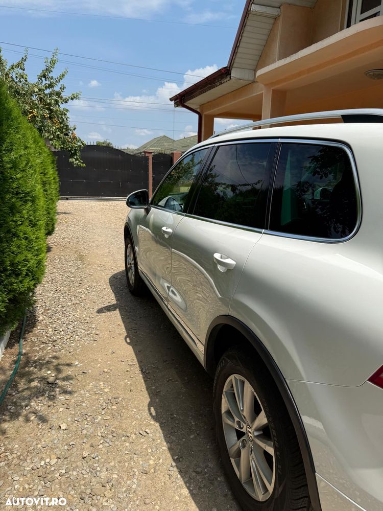 VOLKSWAGEN Touareg 2012 — imagine 2