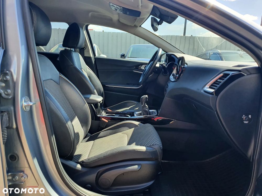 Kia Ceed 1.5 T-GDI Tribute - 25