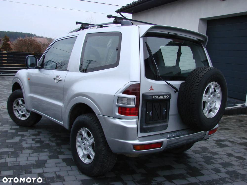 Mitsubishi Pajero 2.5 TD Classic - 10