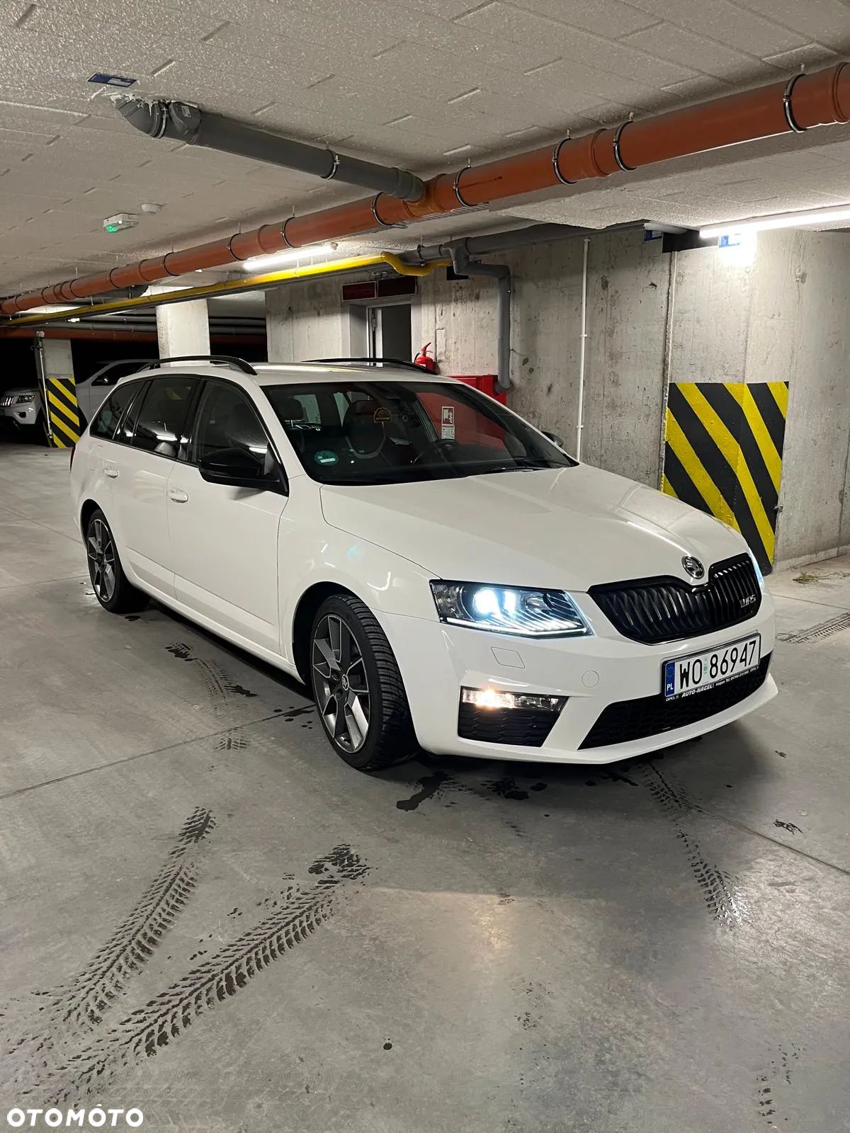 Skoda Octavia 2.0 TDI (Green tec) DSG RS - 1
