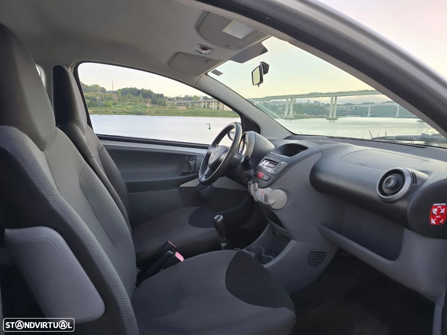 Toyota Aygo 1.0 - 10