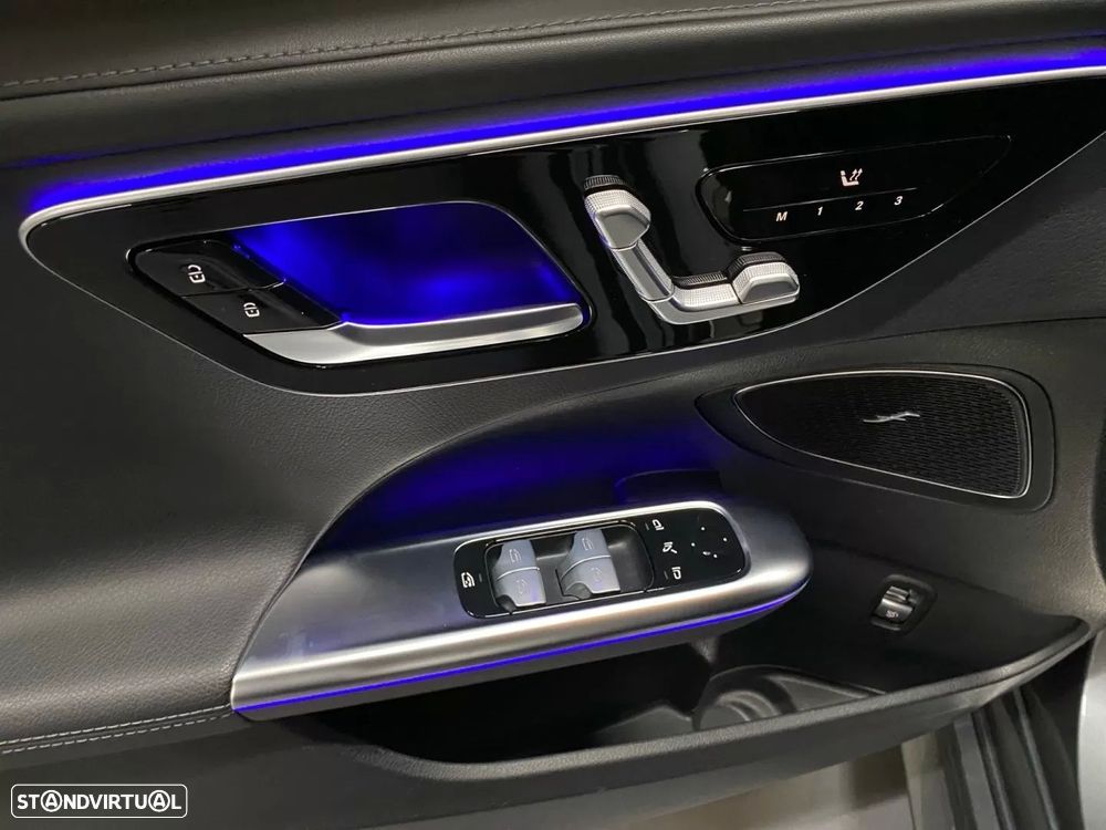 Mercedes-Benz C 300 d AMG Line - 17