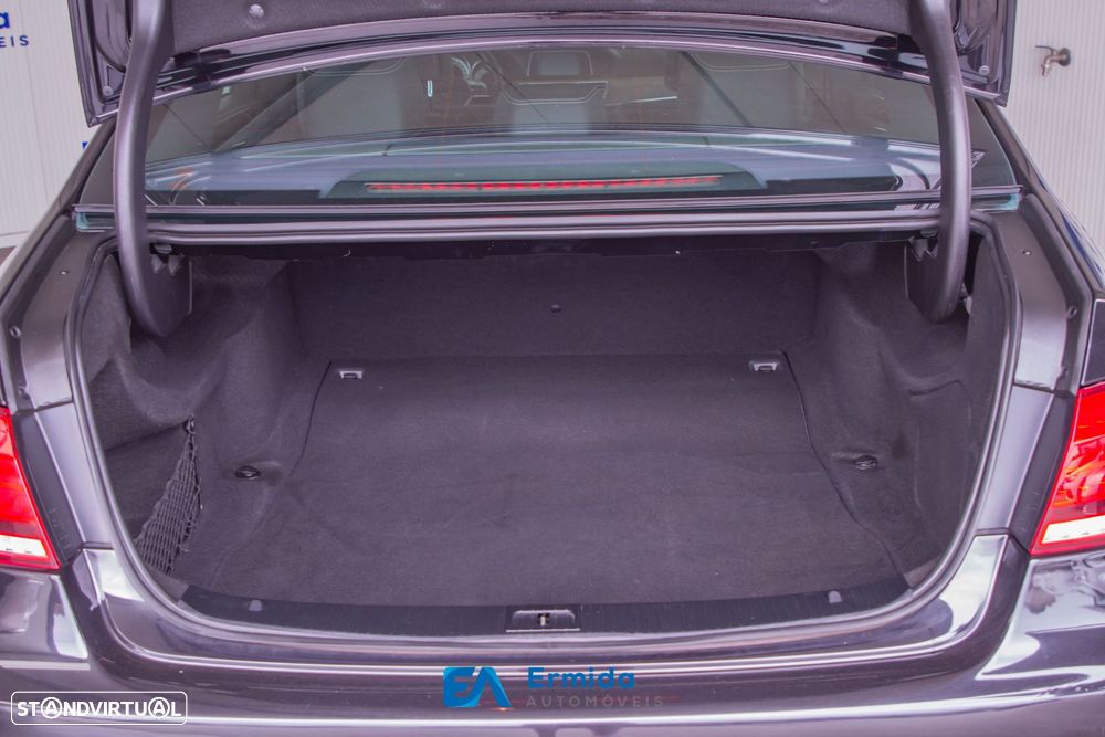 Mercedes-Benz E 300 - 50