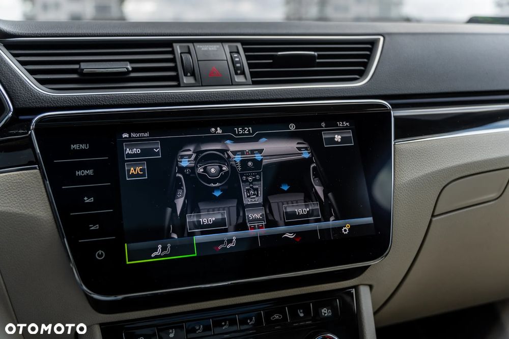 Skoda Superb 2.0 TDI SCR 4x4 L&K DSG - 28