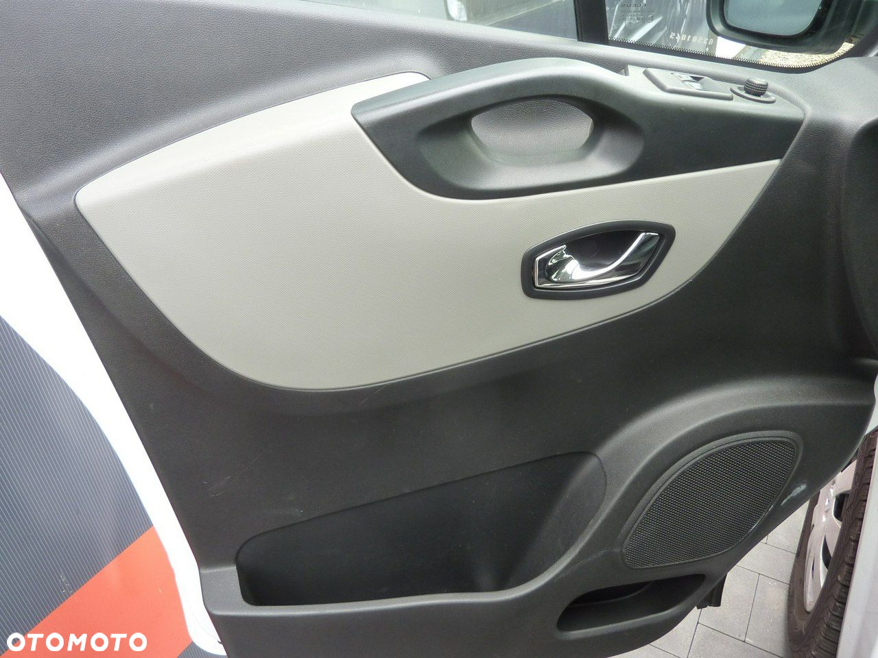 Renault Trafic - 25
