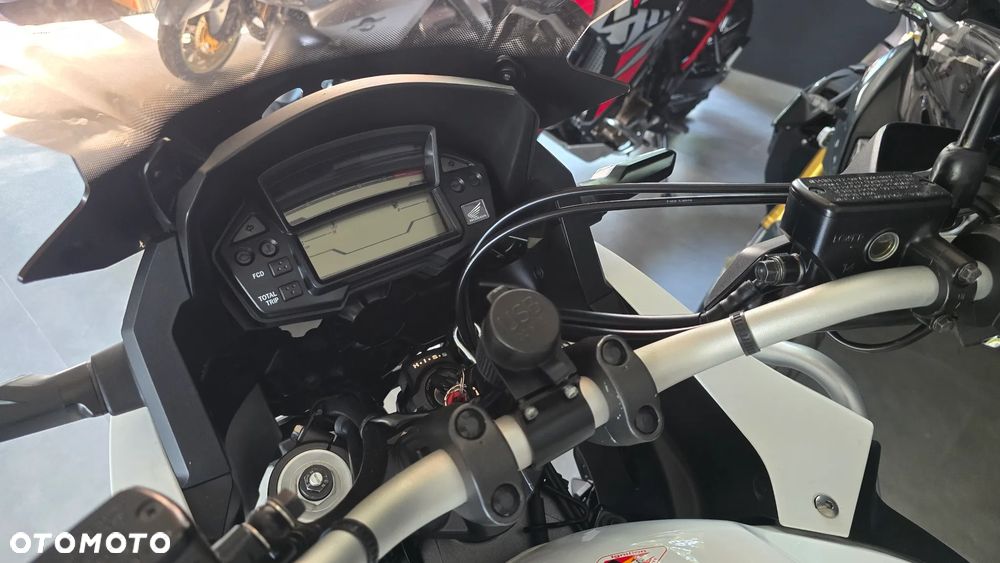 Honda VFR - 9