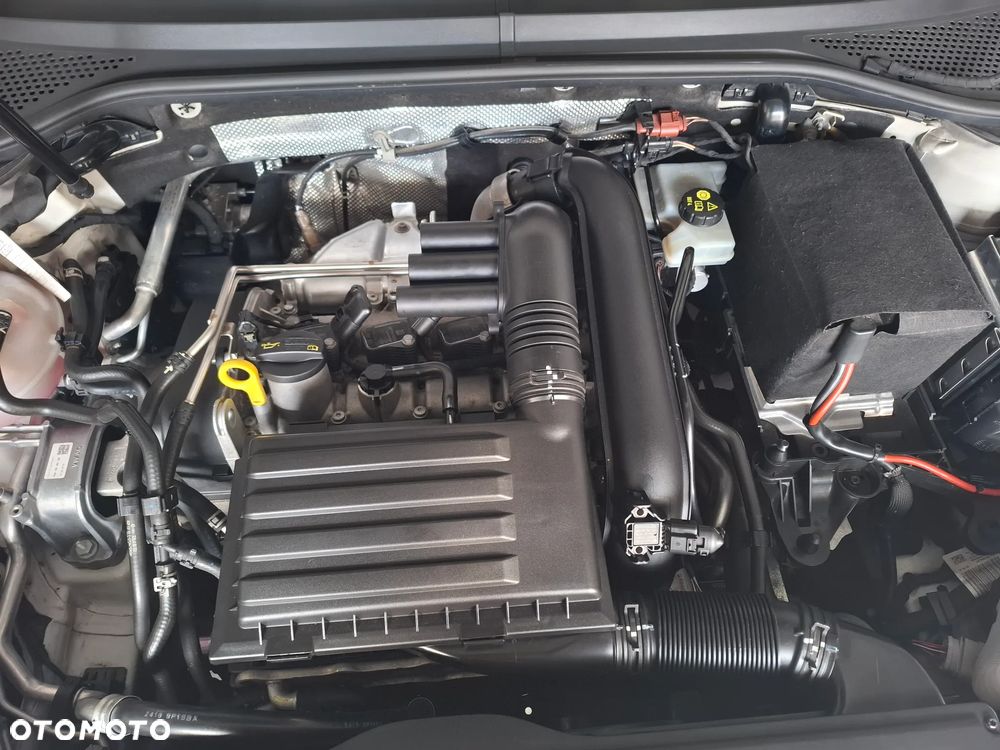 Volkswagen Passat 1.4 TSI BMT Comfortline - 25