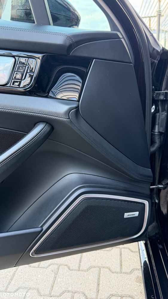 Porsche Panamera 4 GPF - 35