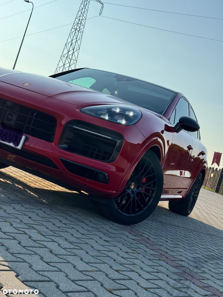 Porsche Cayenne - 2