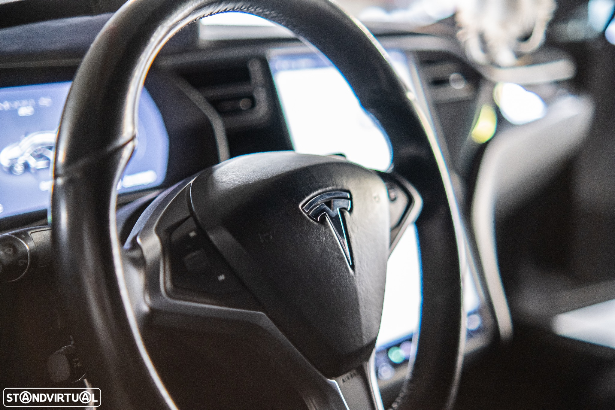 Tesla Model S 85 - 28