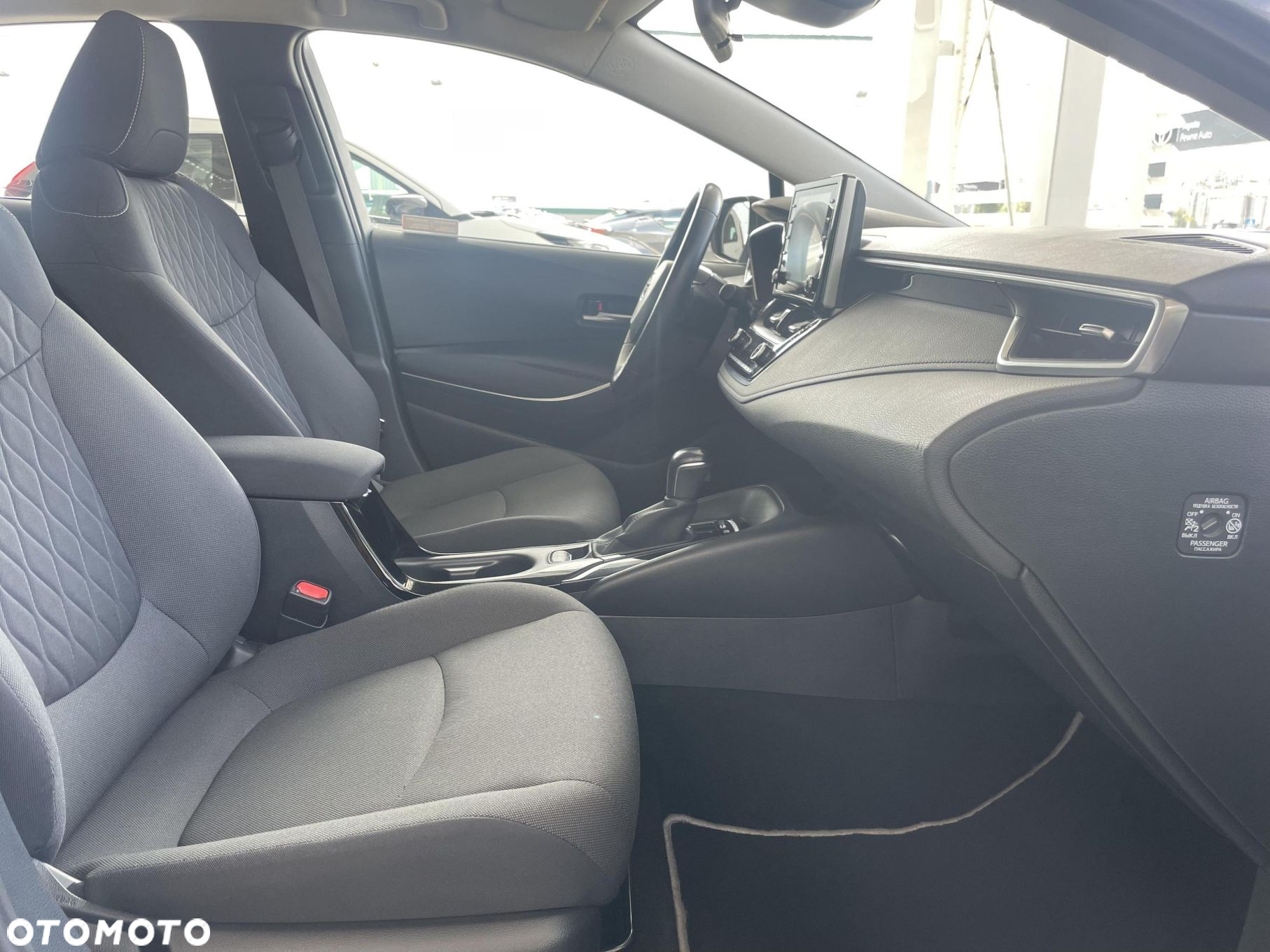 Toyota Corolla - 9