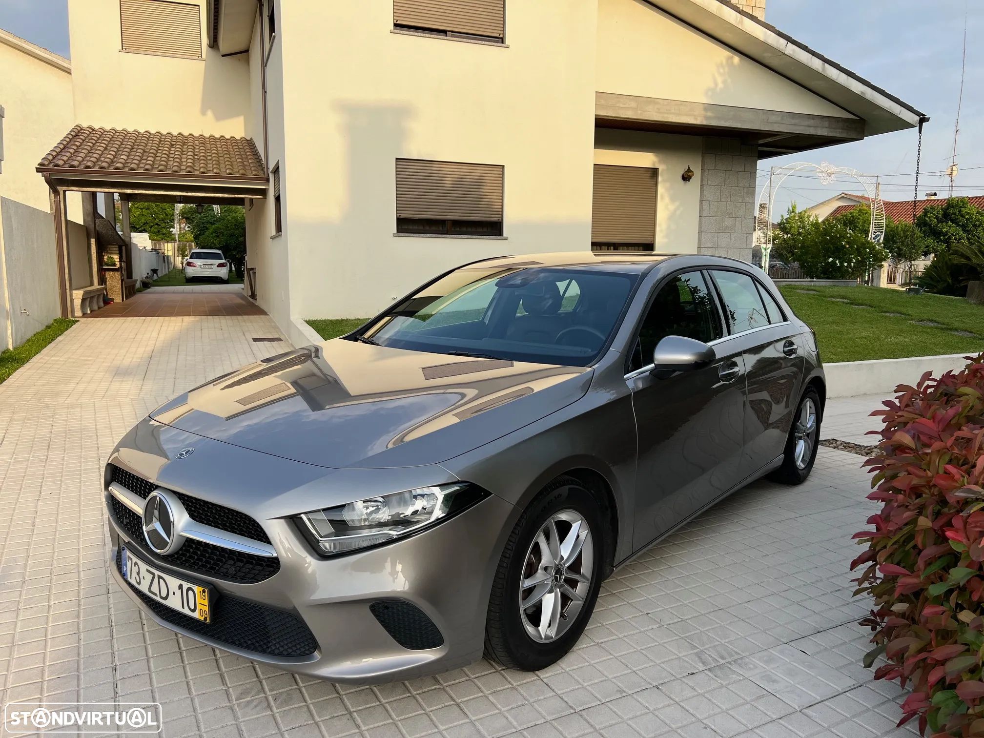 Mercedes-Benz A 180 d Style Plus Aut. - 1