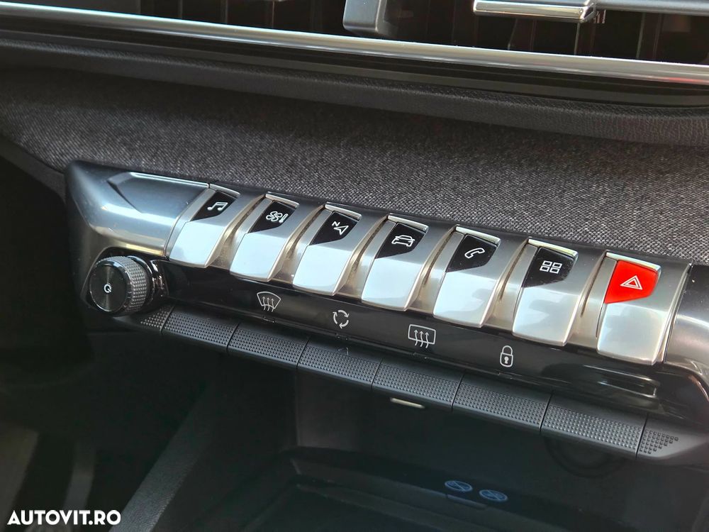 Peugeot 3008 PureTech 130 Stop & Start GPF Allure - 15