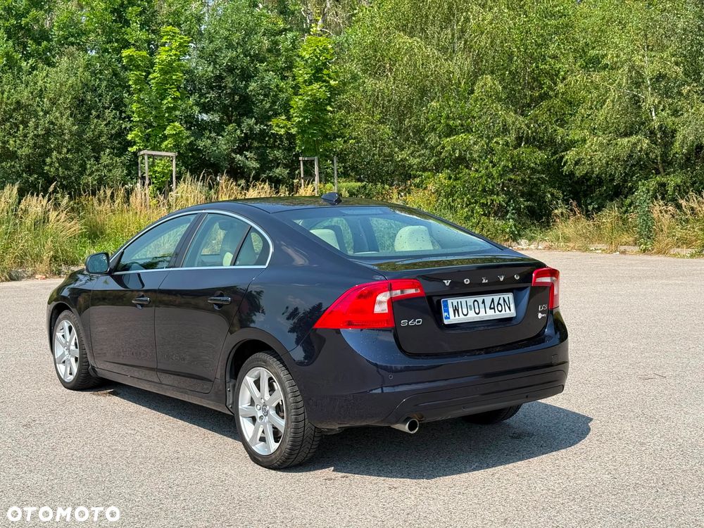 Volvo S60 D3 Drive-E Summum - 10