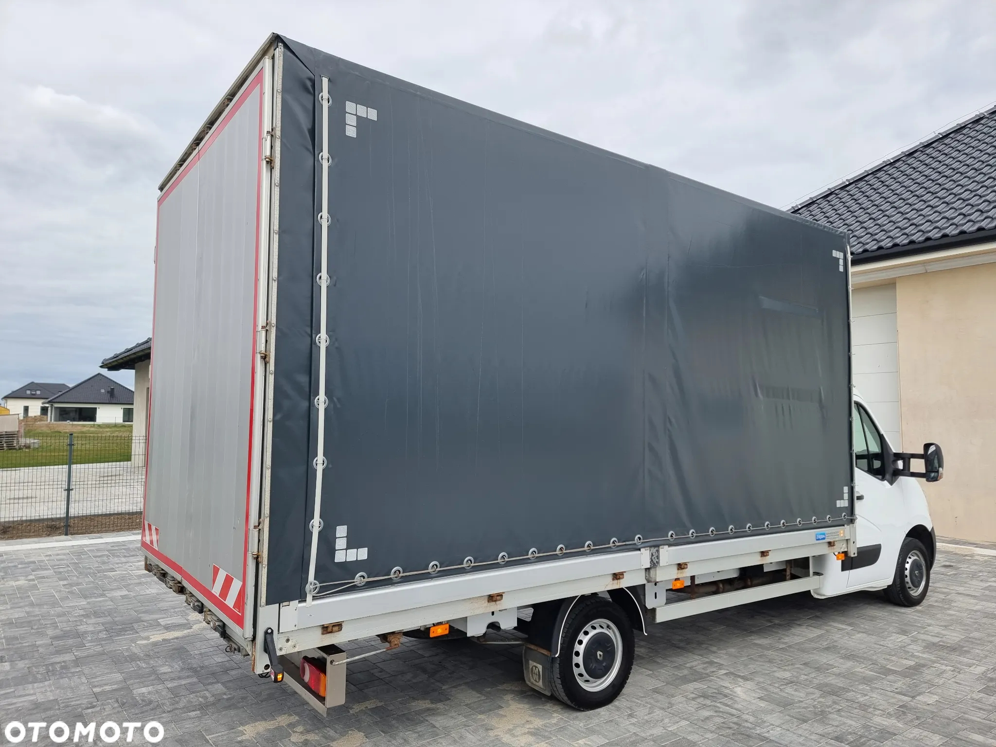Renault Master, Salon Polska, 12 Palet, Drzwi z tyłu - 5