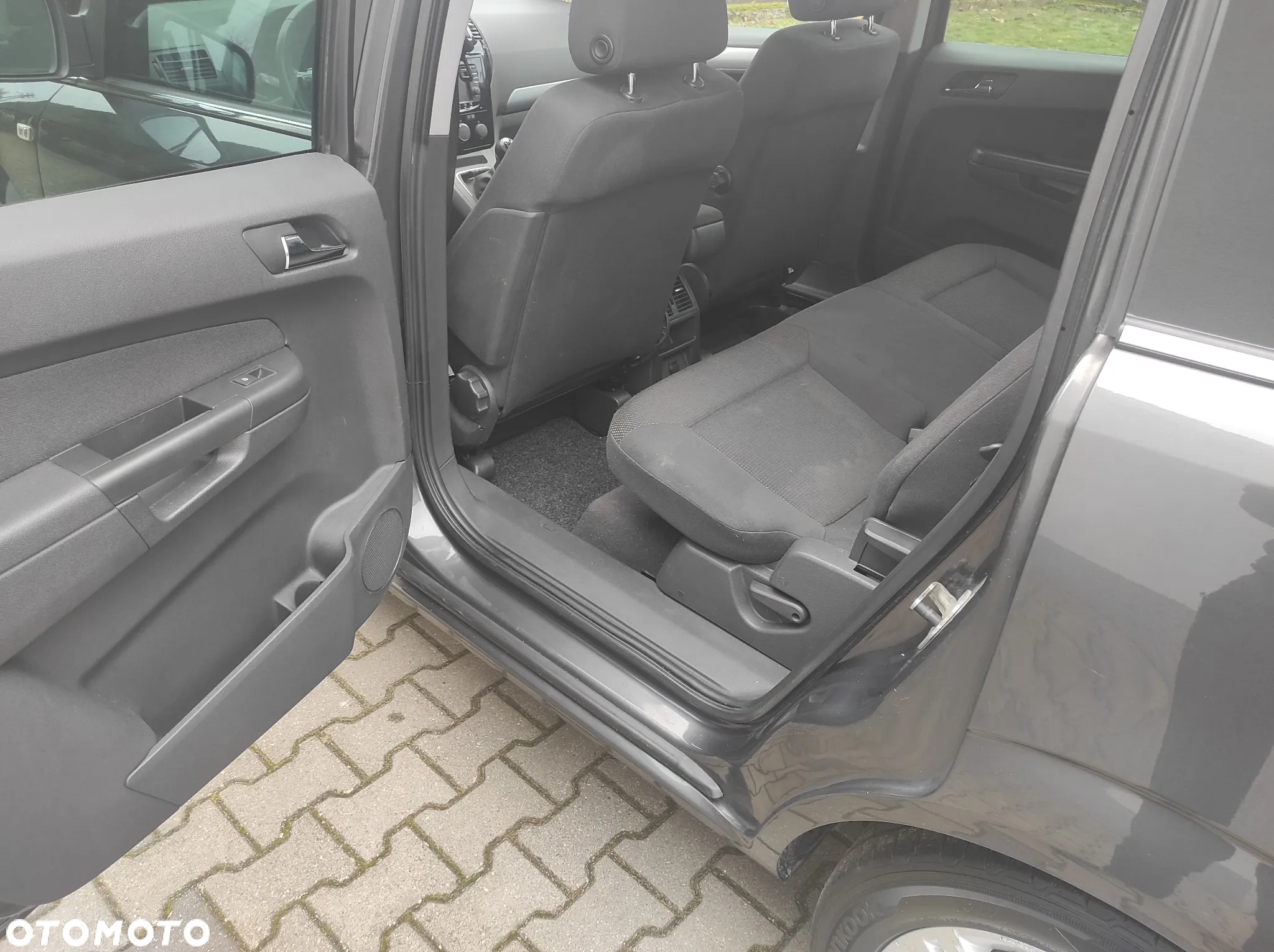 Opel Zafira 1.8 Cosmo - 14