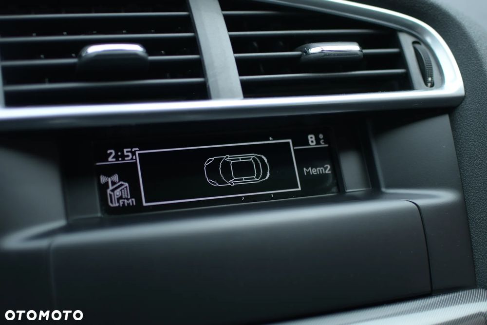 Citroën C4 1.6 HDi Impress - 18