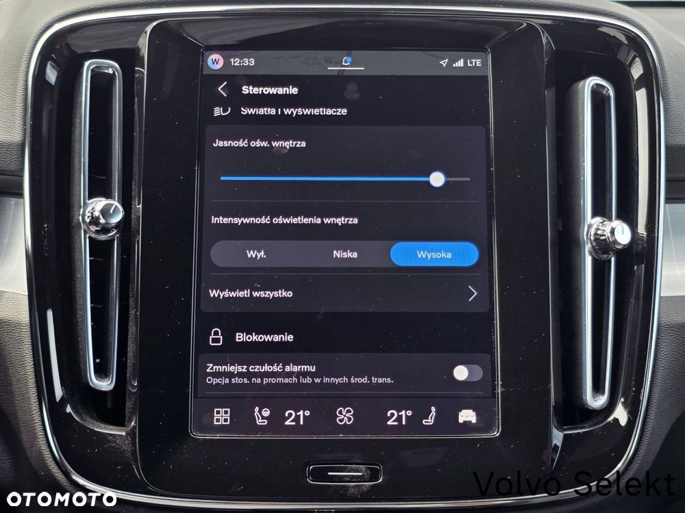 Volvo XC 40 - 25