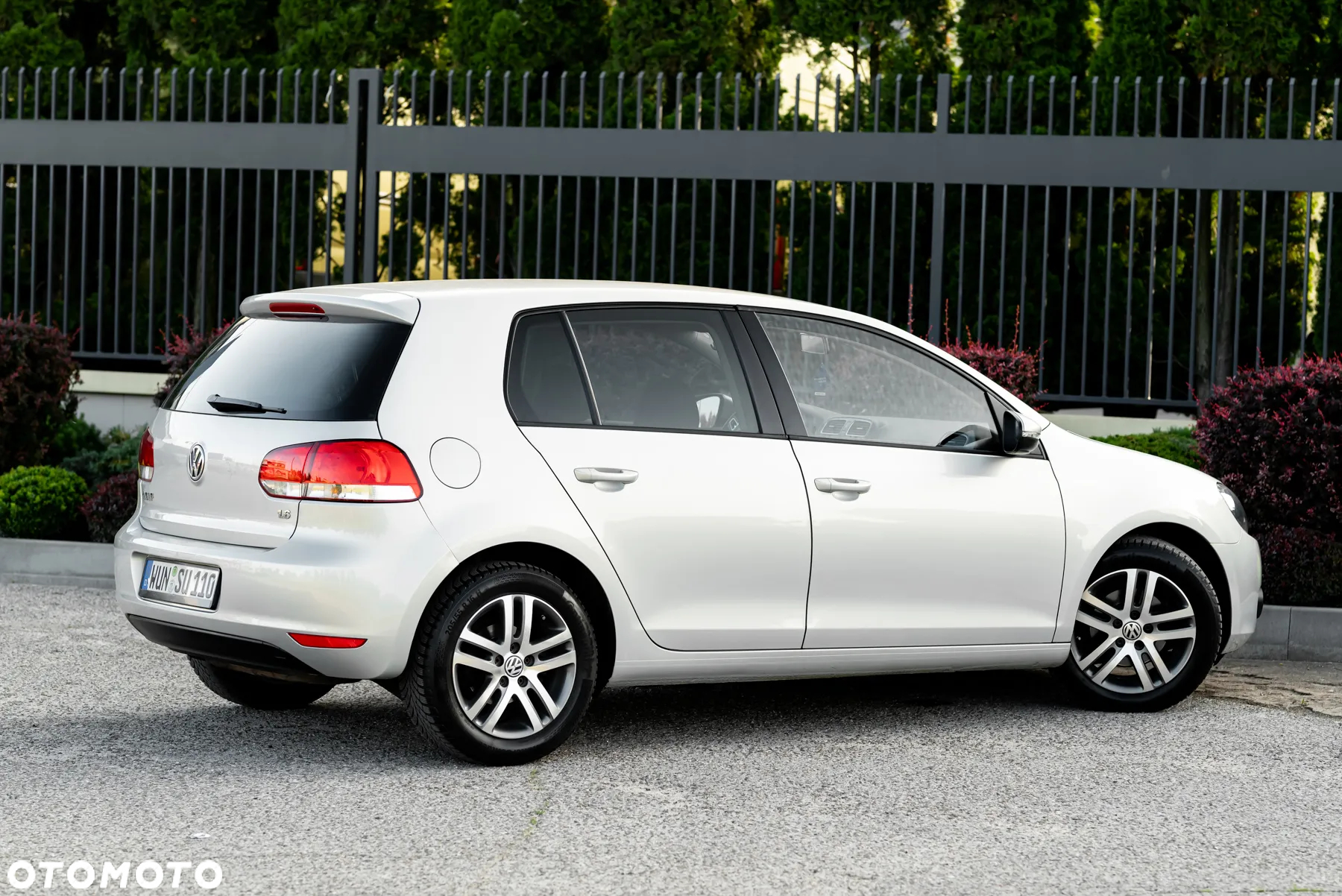 Volkswagen Golf 1.6 Comfortline - 16