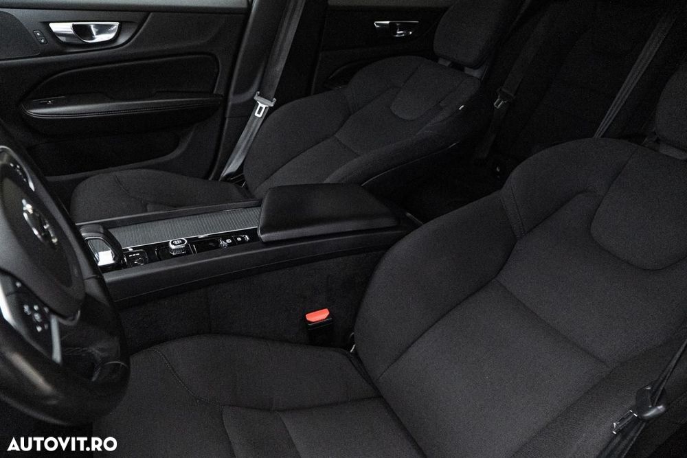 Volvo V60 B4 MHEV AT8 FWD Momentum - 18