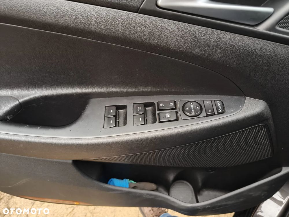 Hyundai Tucson 1.7 CRDI BlueDrive Style 2WD DCT - 31