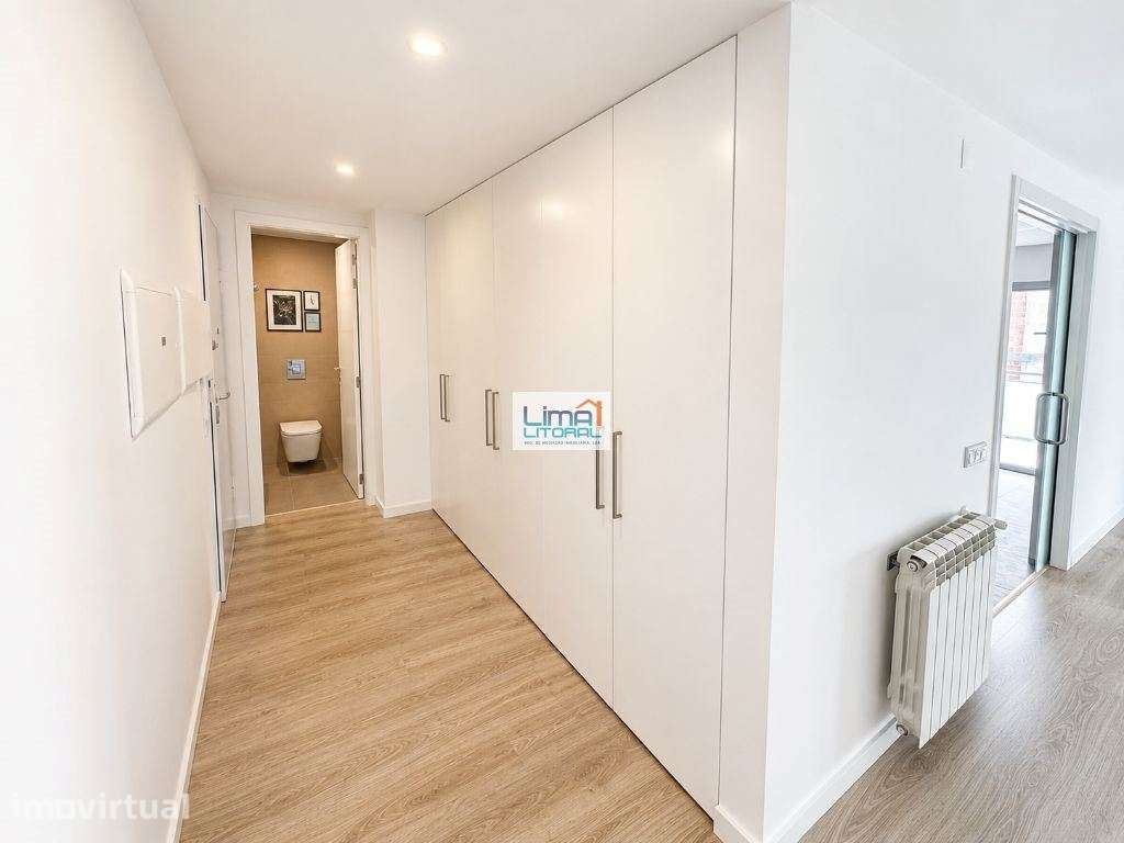 Moderno apartamento T3 com garagem privativa - Leiria - Grande imagem: 3/25