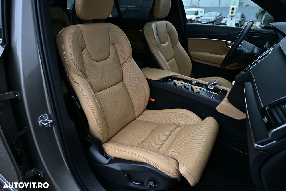 Volvo XC 90 T8 AWD Recharge Geartronic Inscription Expression - 16