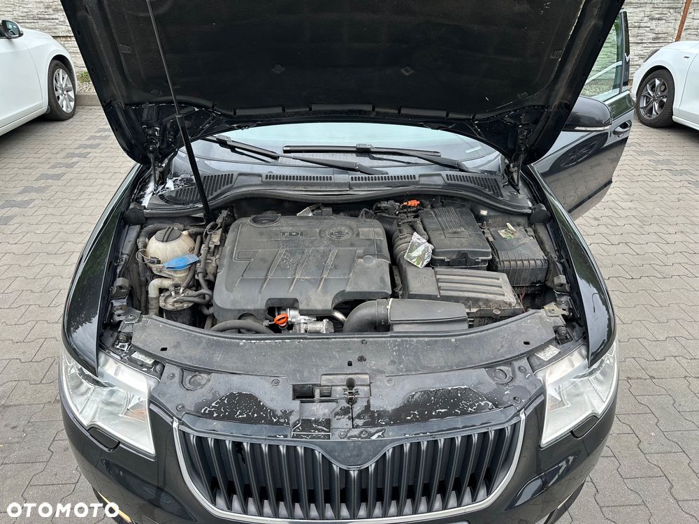 Skoda Superb 2.0 TDI Elegance DSG - 8