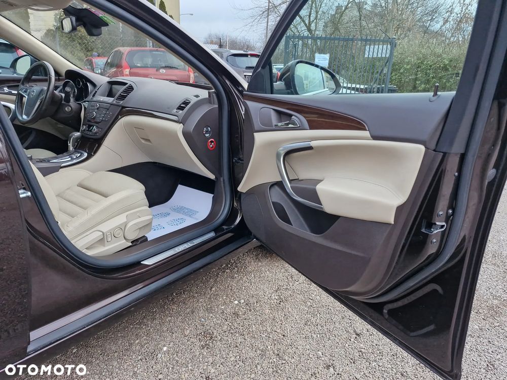 Opel Insignia 2.0 Turbo 4x4 Cosmo - 15