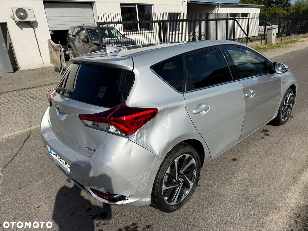 Toyota Auris Hybrid 135 Prestige - 6