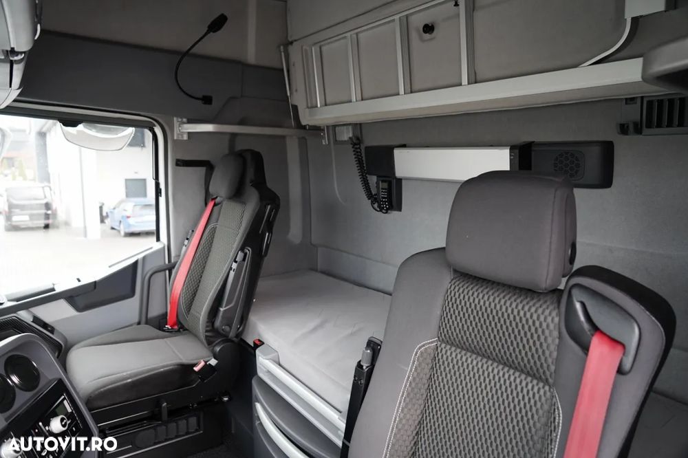 Renault T 440 / 6X2 / SOLO / CORTINĂ 9.5 M / I-PARK COOL / RIDICABIL / JANTE DIN ALIAJ / PUNȚĂ RIDICABILĂ - 26