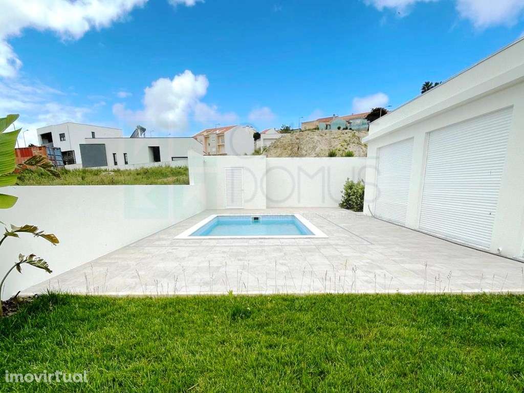 Excelente moradia térrea T3, com piscina e jardins, na Lourinhã - Grande imagem: 2/33