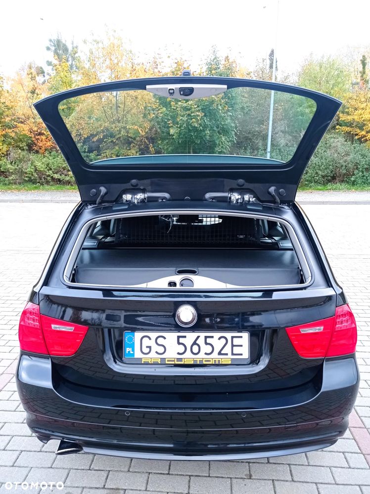 BMW Seria 3 - 36