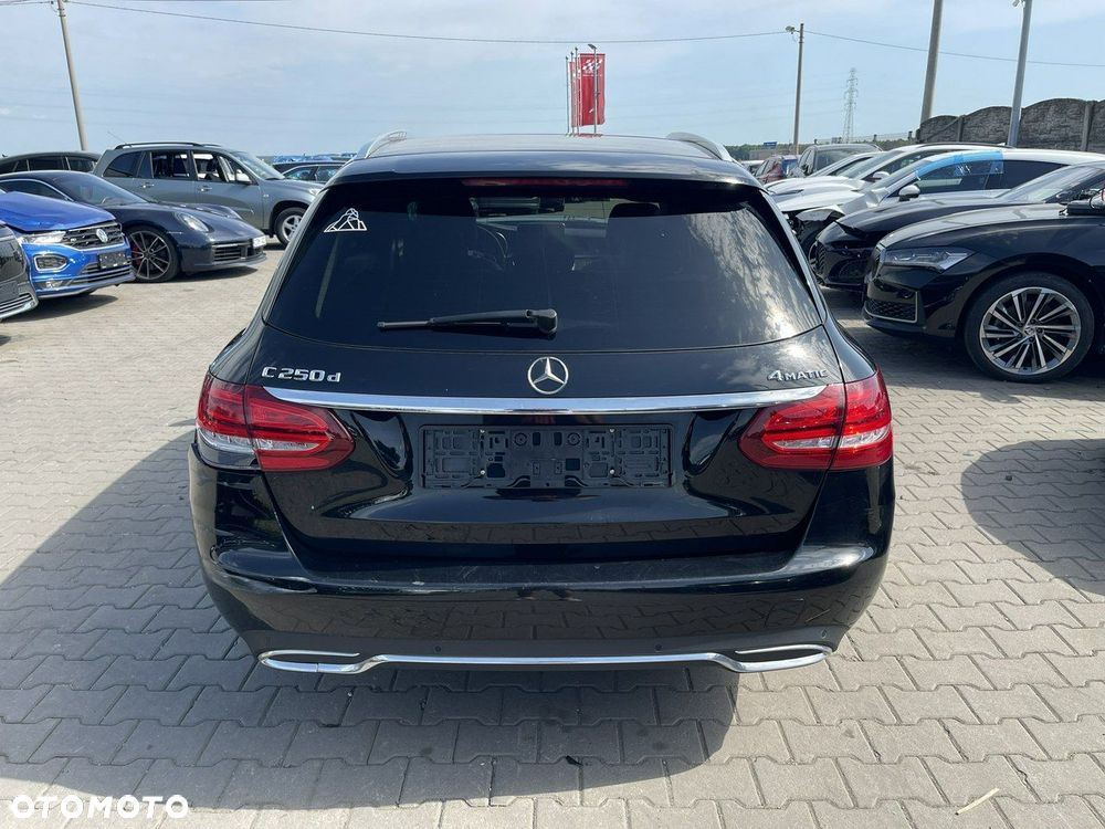 Mercedes-Benz Klasa C 250 (BlueTEC) d 4Matic T 7G-TRONIC Avantgarde - 5