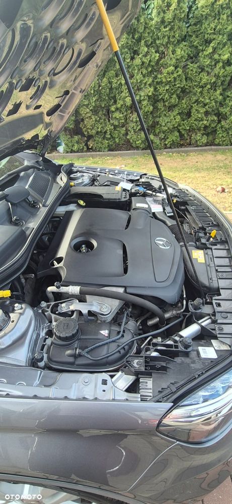 Mercedes-Benz GLA 200 7G-DCT - 18