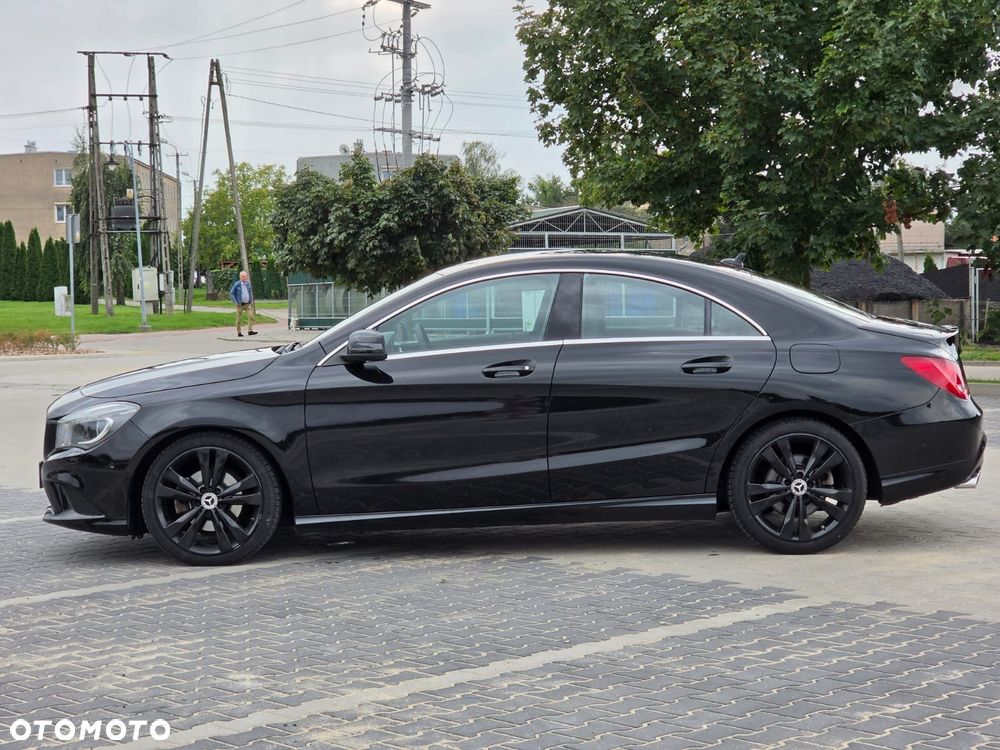 Mercedes-Benz CLA 180 - 4
