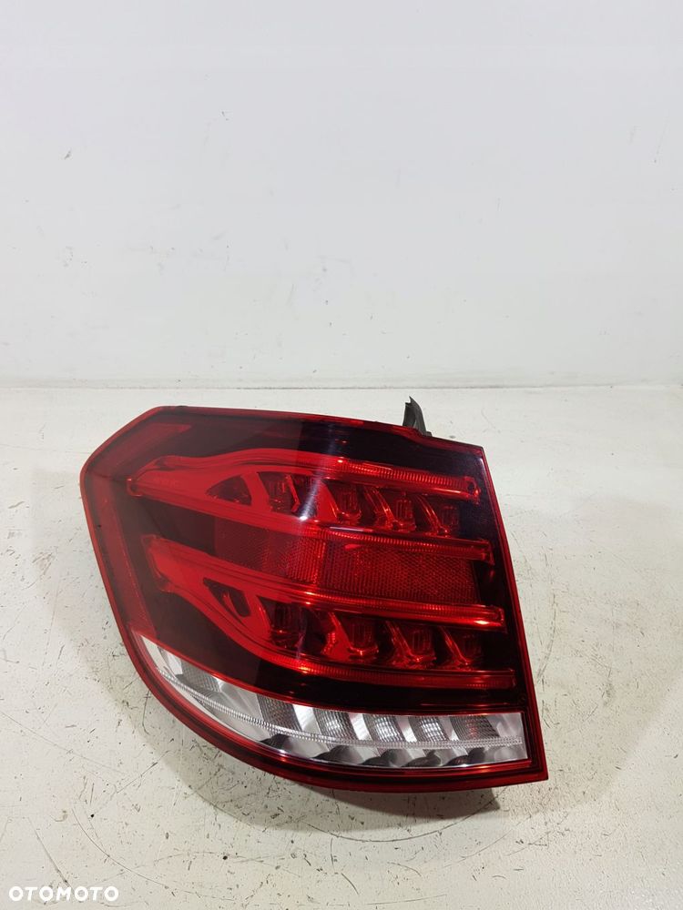 lampa lewy tył w błotnik a2129061703 mercedes e-klasa w212 lift eu kombi - 1