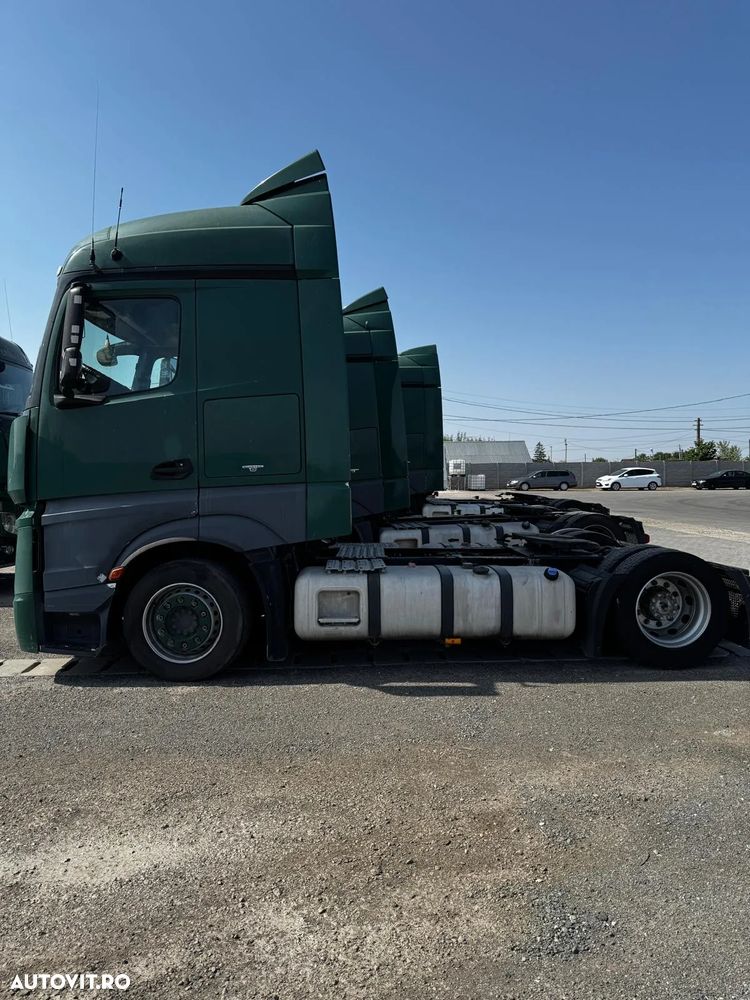 Mercedes-Benz Actros - 1
