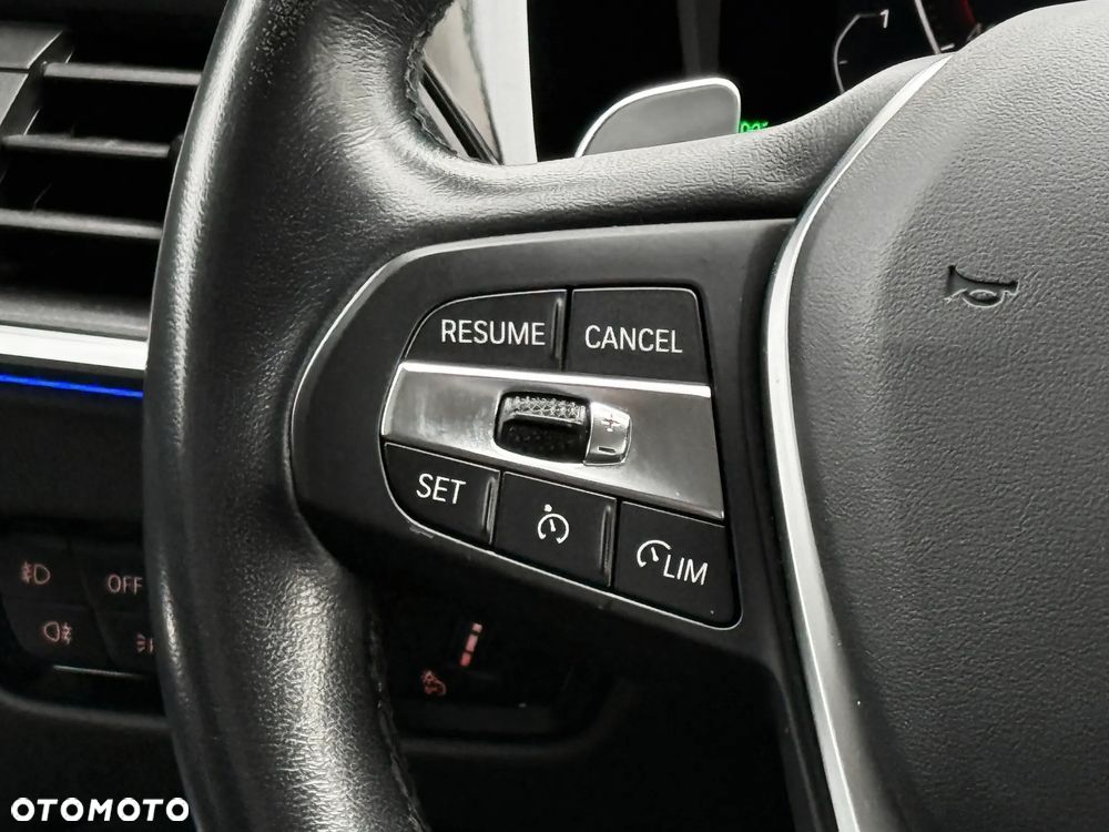 BMW Seria 3 320d - 19