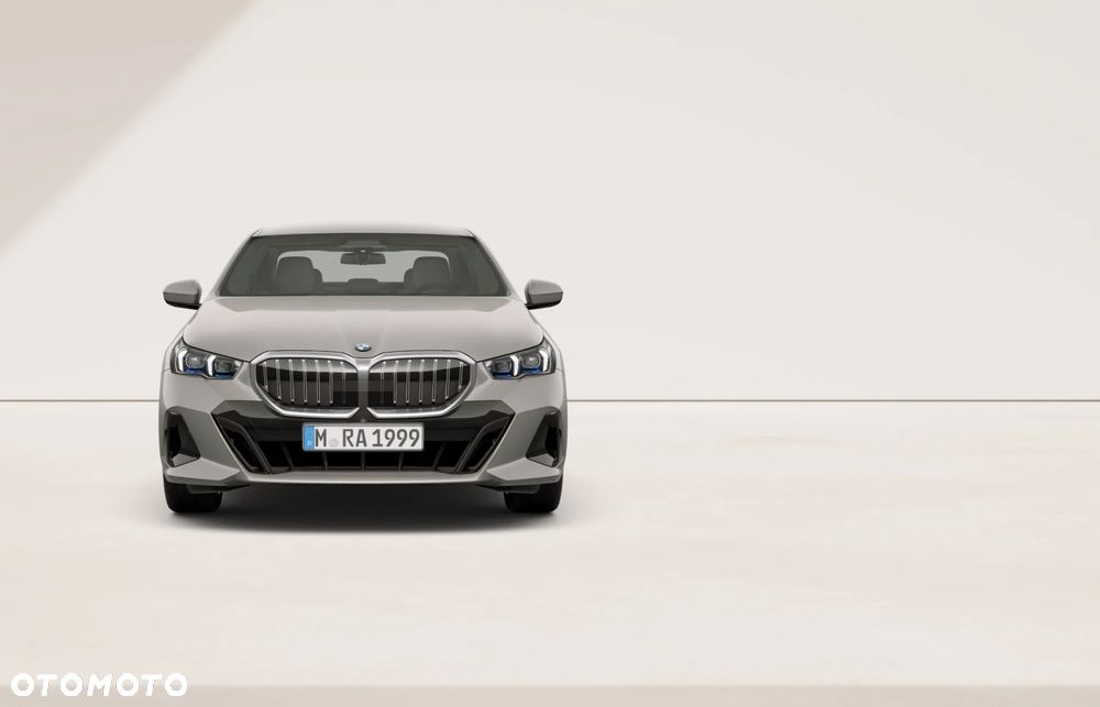 BMW Seria 5 520d xDrive mHEV M Sport - 2
