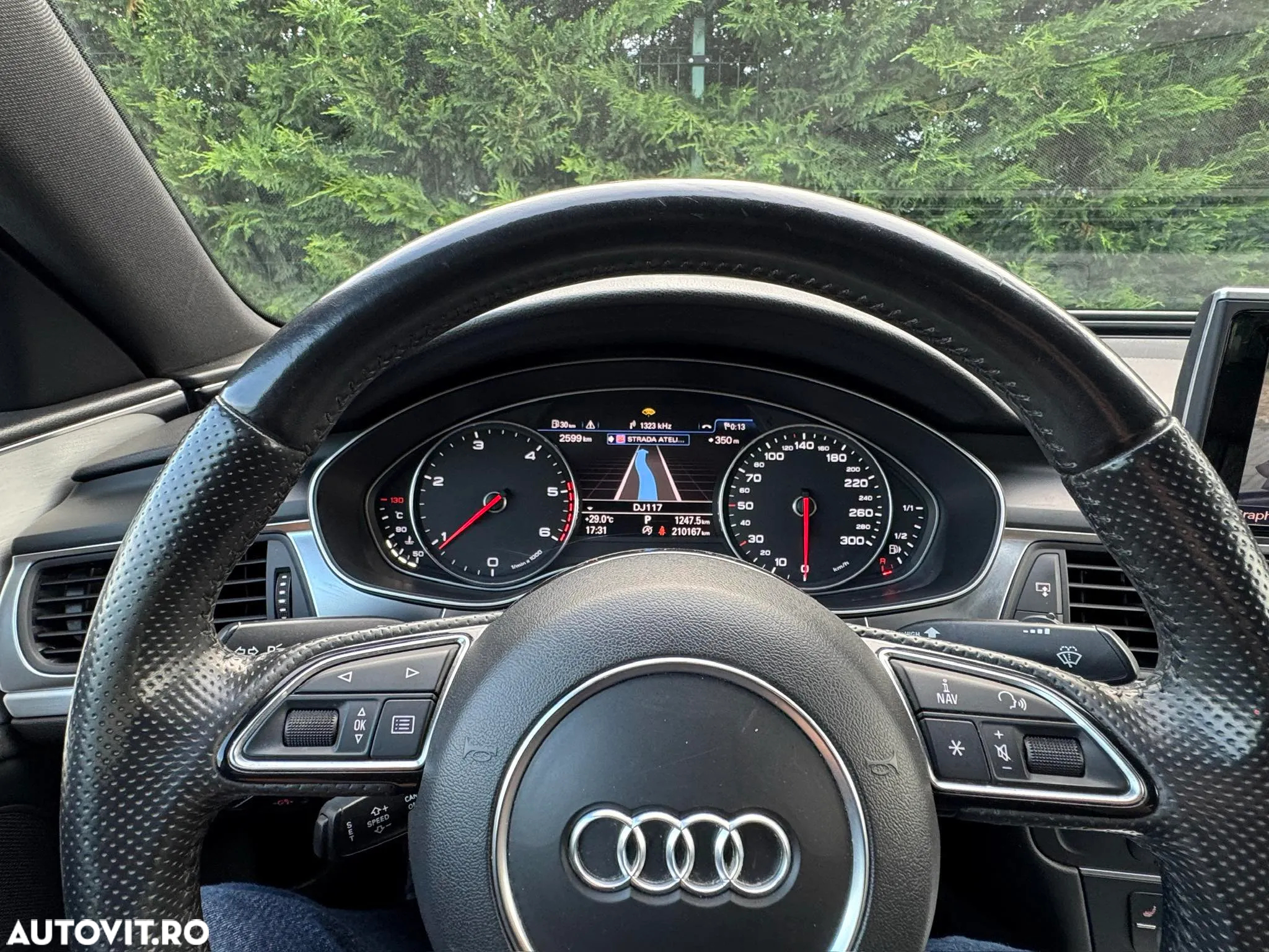 Audi A6 Avant 2.0 TDI Ultra S tronic - 12