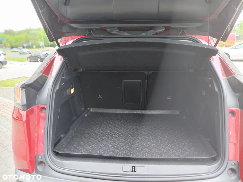 Peugeot 3008 1.5 BlueHDi Allure S&S EAT8 - 11