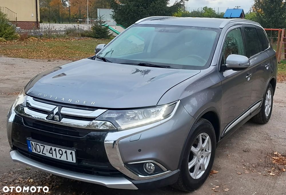 Mitsubishi Outlander 2.2 DID Intense + - 17