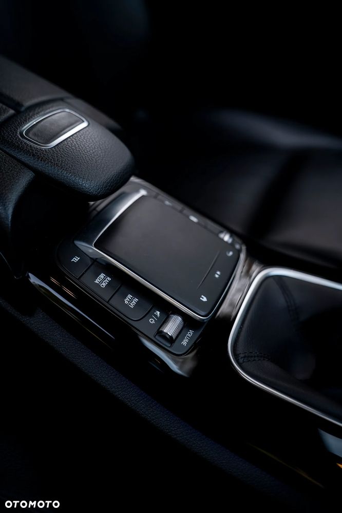 Mercedes-Benz CLA 180 d - 30