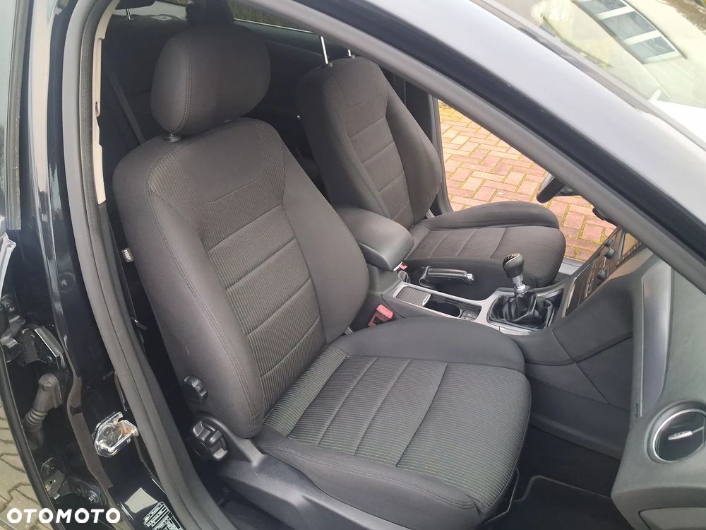 Ford Mondeo 2.0 TDCi Titanium X - 16