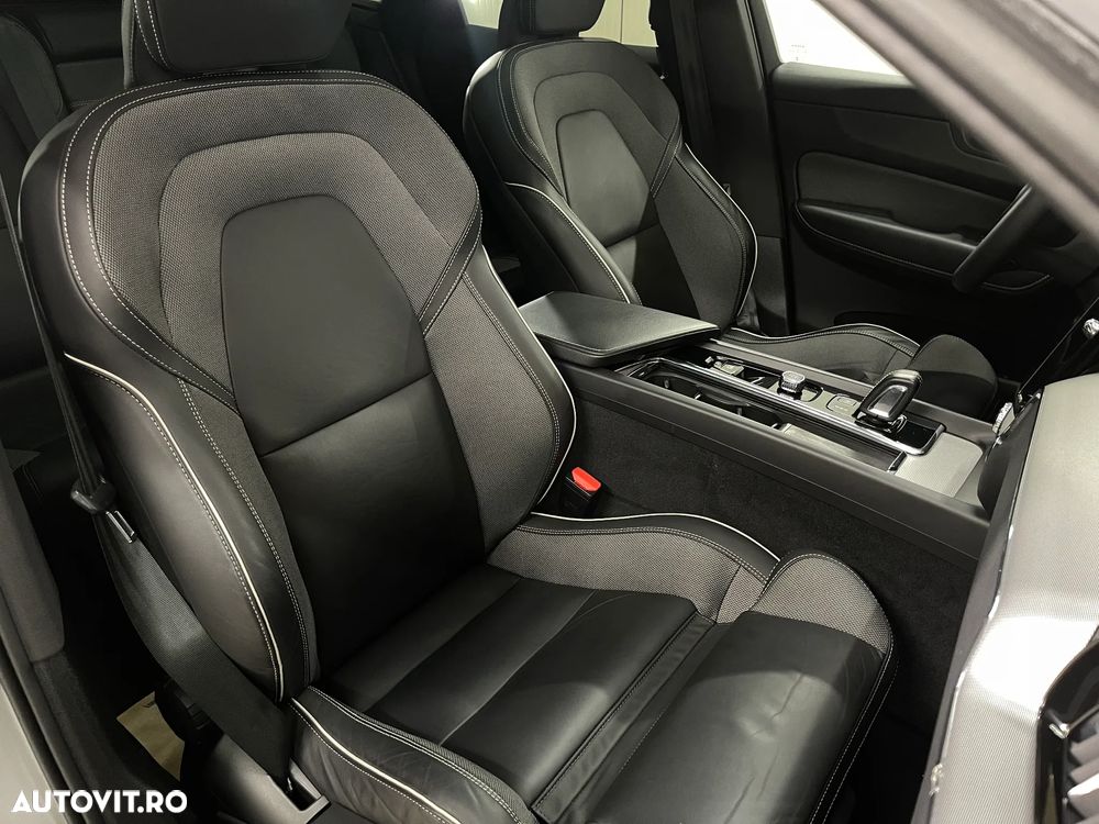 Volvo XC 60 Recharge T8 Twin Engine eAWD R-Design - 11