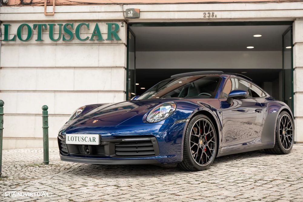 Porsche 911 (992) - 1