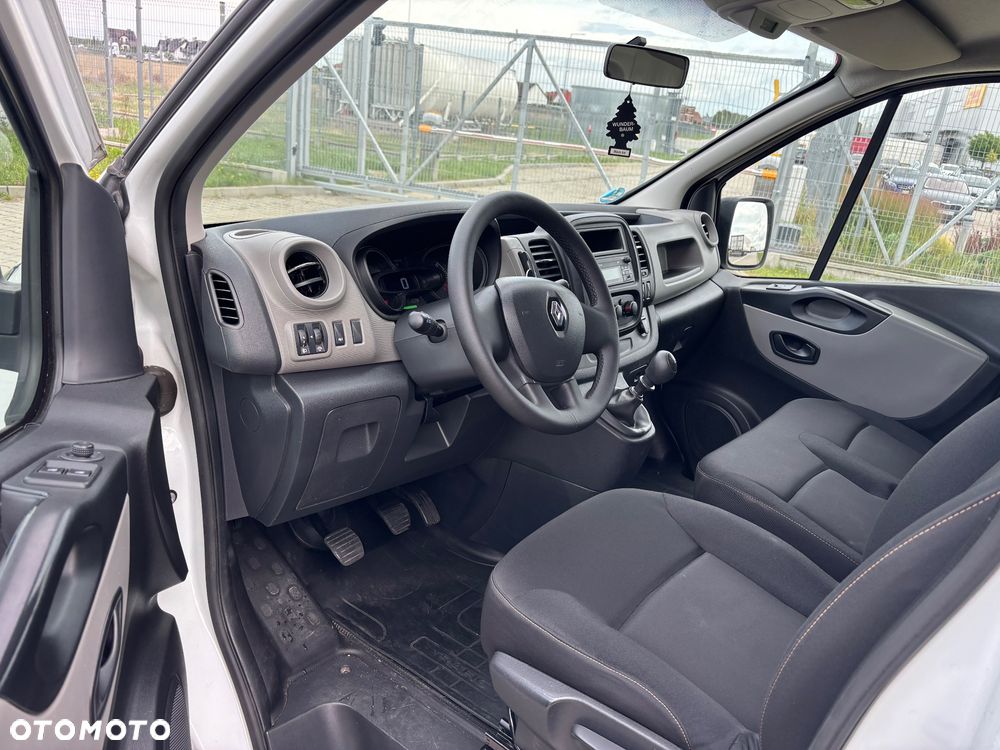 Renault Trafic - 15