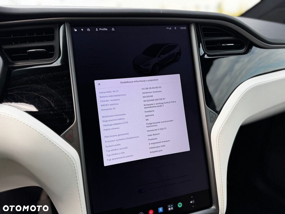 Tesla Model X - 23